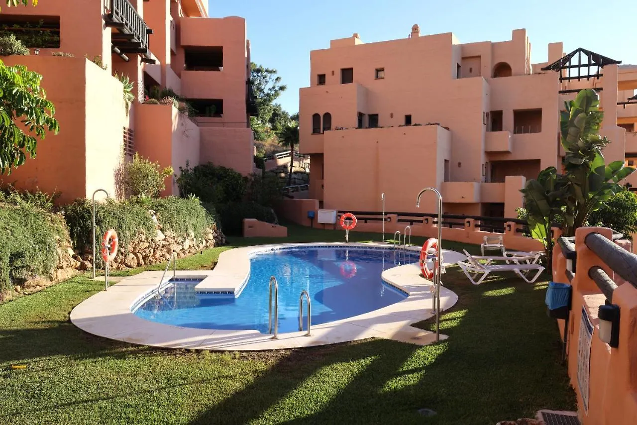 Superb 2-Bed Apartment In Duquesa Manilva