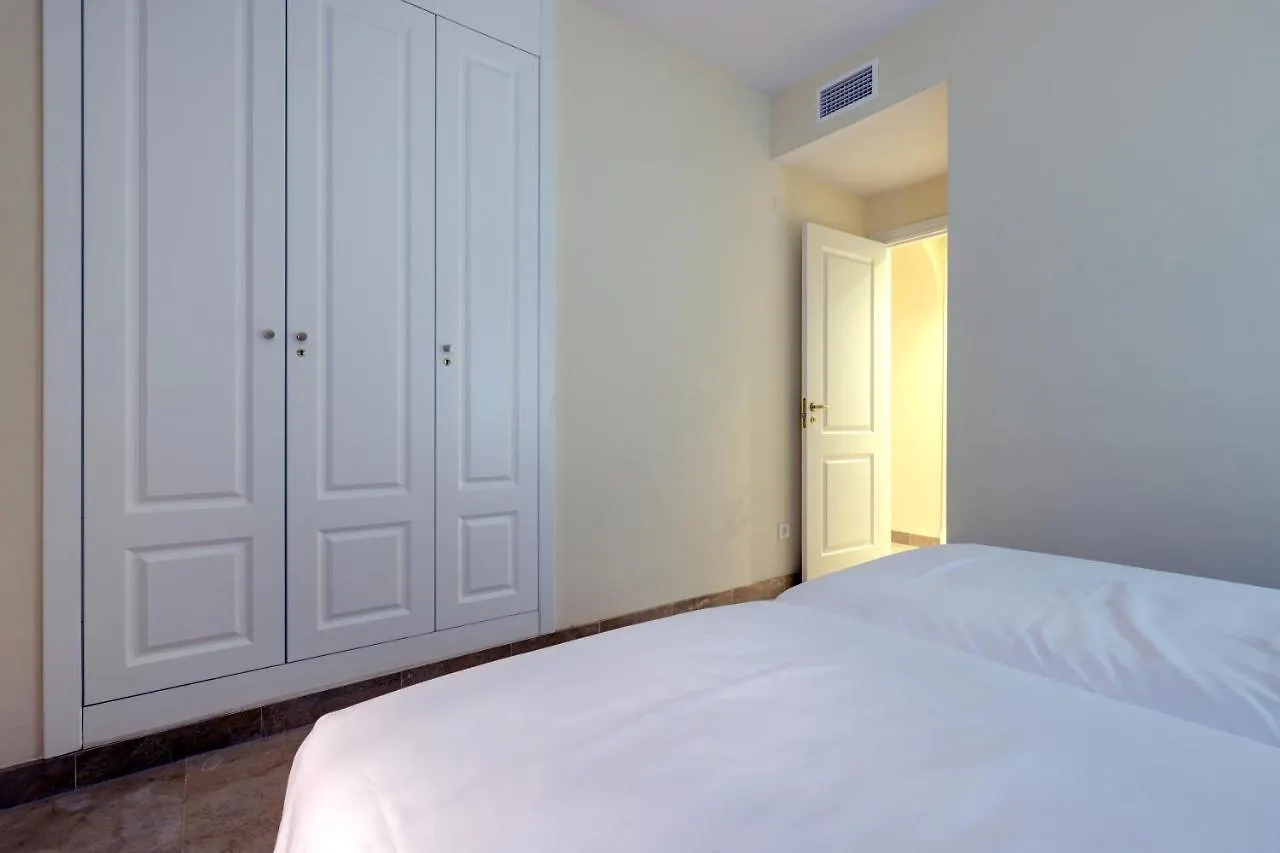 Superb 2-Bed Apartment In Duquesa Manilva 0*,