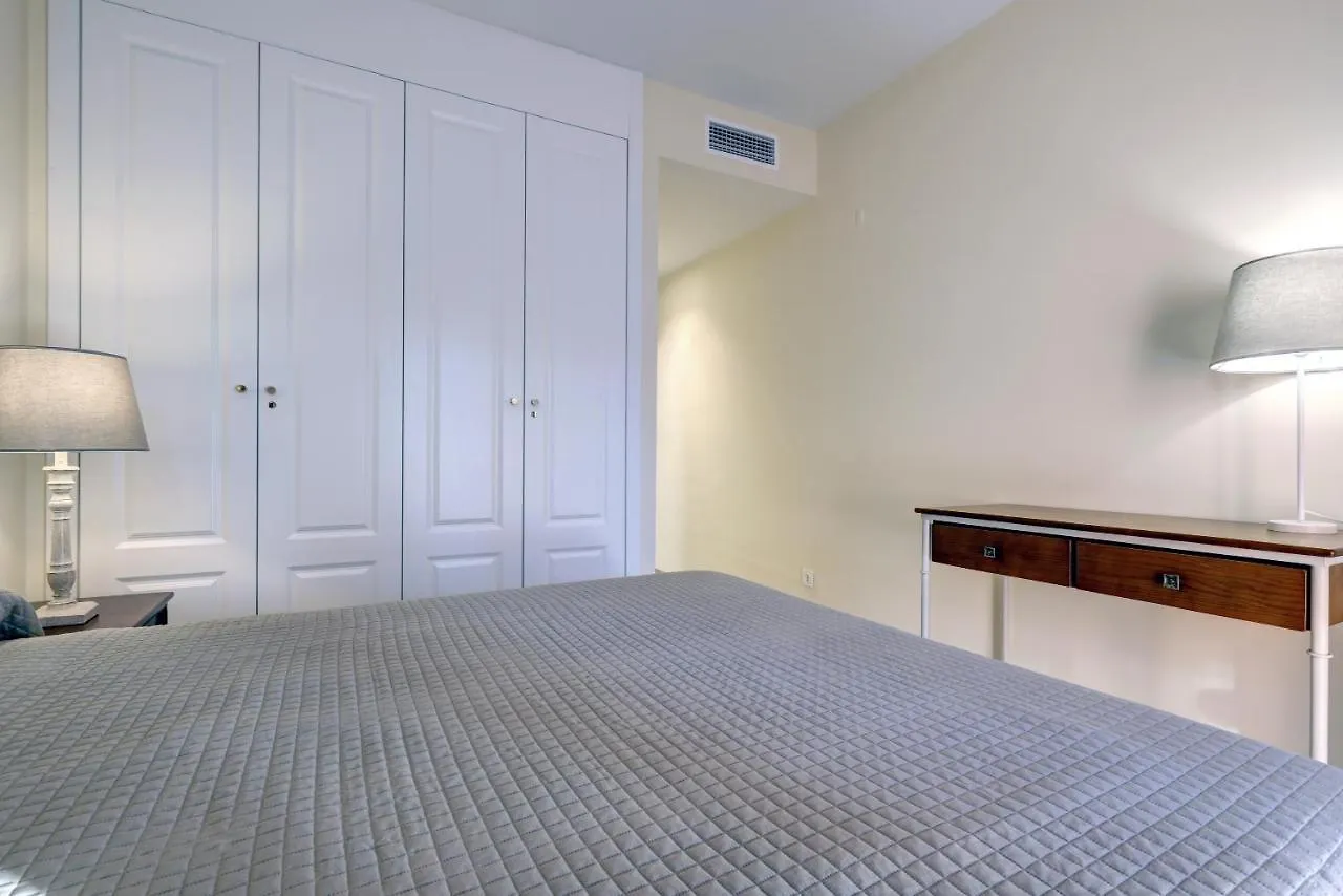 Superb 2-Bed Apartment In Duquesa Manilva