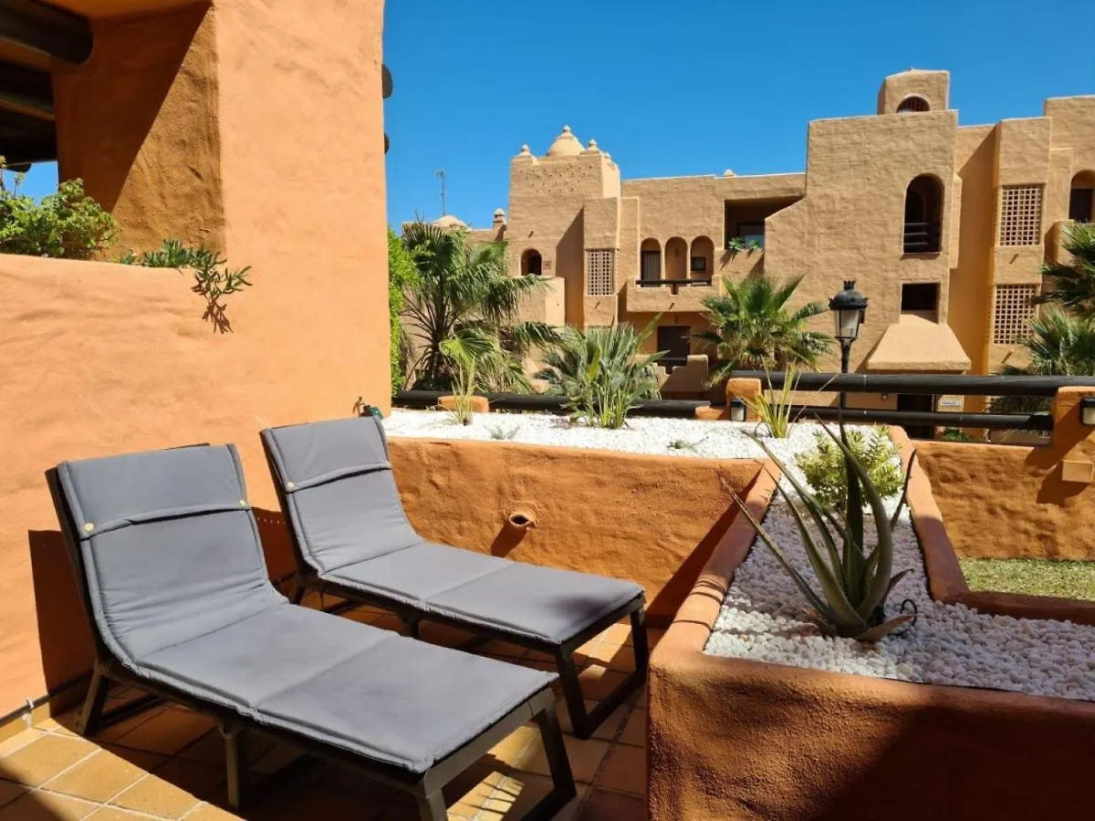 Superb 2-Bed Apartment In Duquesa Manilva Spanien